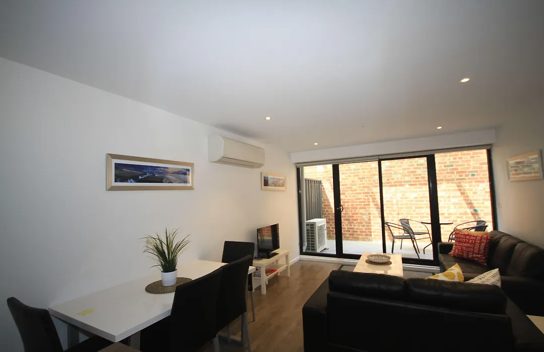 Rnr Serviced Apartments North Melbourne-1